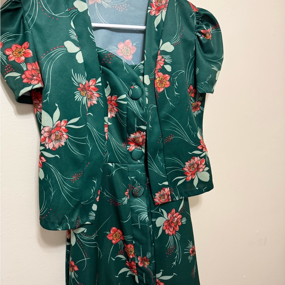 Floral Green Dress with Puff Sleeves